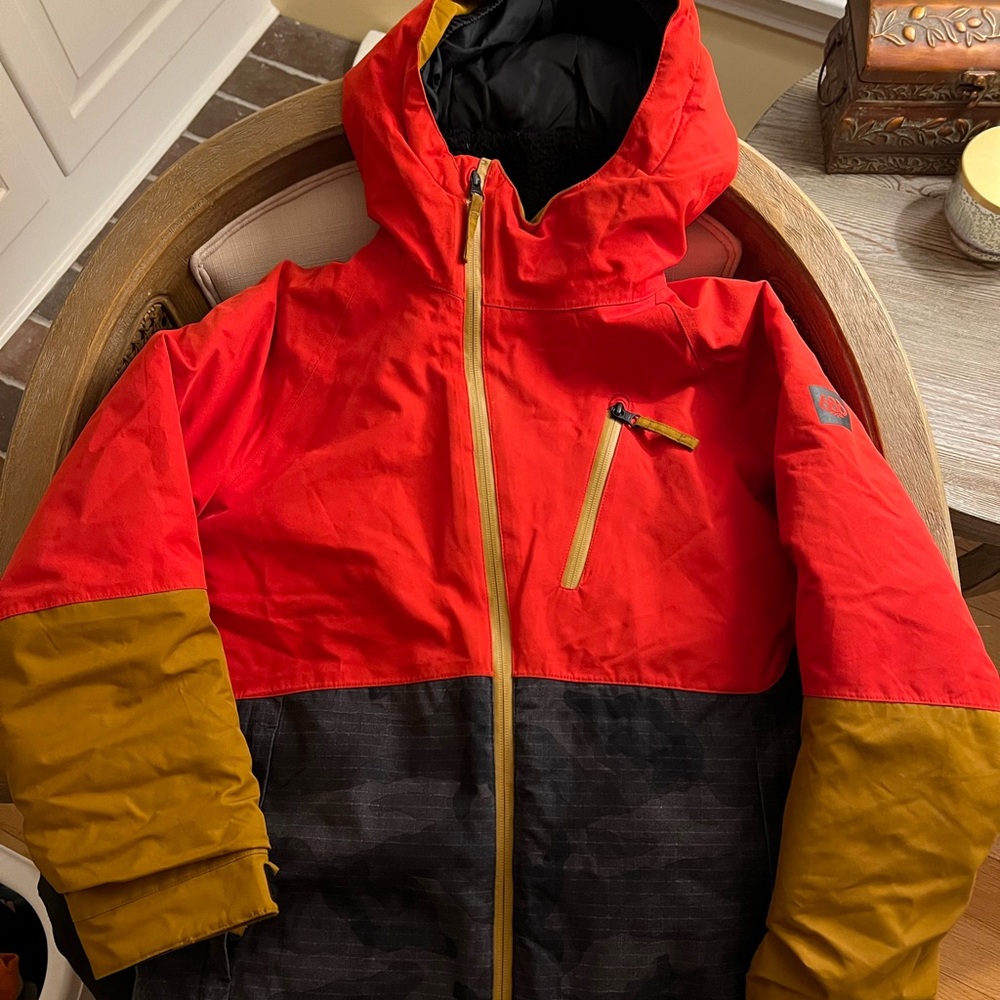 686 brand youth ski/snowboard jacket